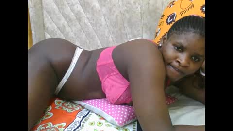 SHANICE online show from 11/16/25, 01:44