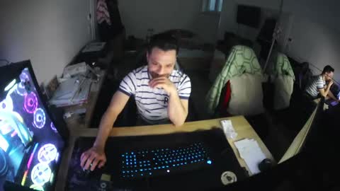 darkschneider_ online show from 02/23/25, 06:39