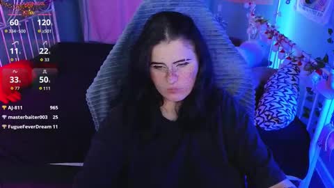 Snapshot of darksh1ne chatting on 12/19/25, 06:31 Shine online show from 12/19/25, 06:31