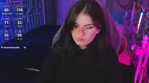 Snapshot of darksh1ne chatting on 01/10/26, 09:05 Shine online show from 01/10/26, 09:05