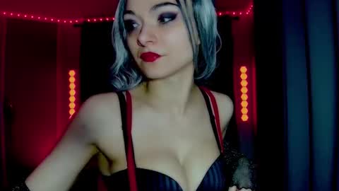 Snapshot of darkskullmistress chatting on 02/28/26, 02:56 roseredgoddess online show from 02/28/26, 02:56