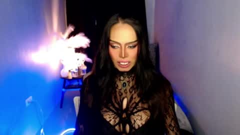 Snapshot of darksoul_mistress chatting on 06/14/26, 05:26 HAPPY BIRTHDAY MISTRESS MADRIANA online show from 06/14/26, 05:26