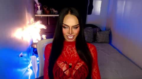 Snapshot of darksoul_mistress chatting on 06/18/26, 05:08 HAPPY BIRTHDAY MISTRESS MADRIANA online show from 06/18/26, 05:08