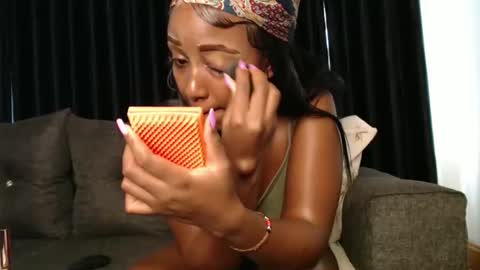 darktanqueen online show from 09/26/25, 05:55