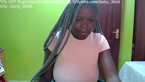 Snapshot of darky_36dd chatting on 02/14/26, 11:29 exclusive sexual content -- IGTwitterX darky 32dd online show from 02/14/26, 11:29