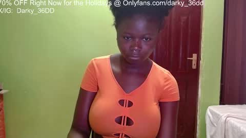Snapshot of darky_36dd chatting on 02/28/26, 01:12 exclusive sexual content -- IGTwitterX darky 32dd online show from 02/28/26, 01:12