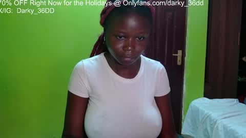 Snapshot of darky_36dd chatting on 03/17/26, 03:44 exclusive sexual content -- IGTwitterX darky 32dd online show from 03/17/26, 03:44