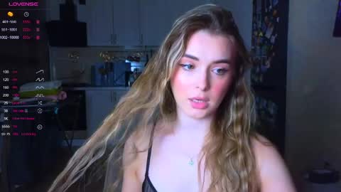 Snapshot of darlina_ryan chatting on 04/04/26, 07:44 Darlina online show from 04/04/26, 07:44