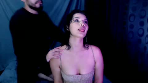 Snapshot of darling_and_dante chatting on 01/06/25, 06:03 darling_and_dante online show from 01/06/25, 06:03