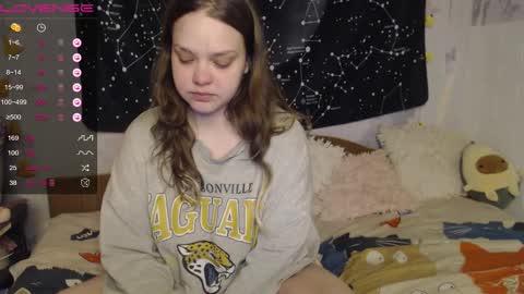 Snapshot of darling_tony18 chatting on 02/17/26, 01:29 darling_tony18 online show from 02/17/26, 01:29