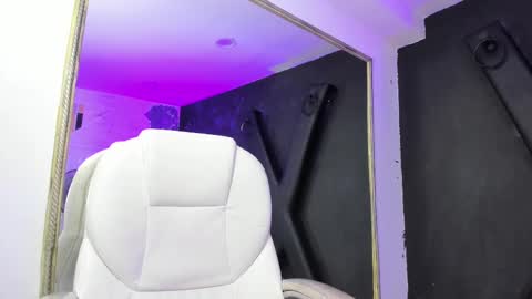 Darling online show from 02/28/25, 10:50