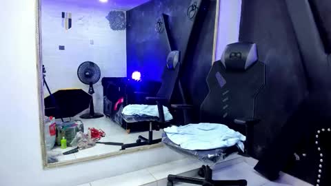 Darling online show from 10/17/25, 01:14