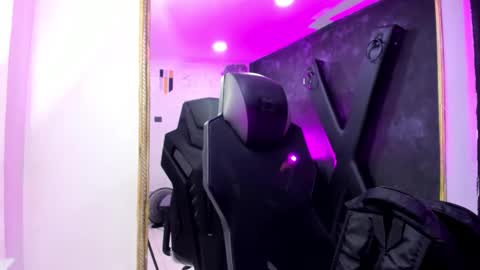 Darling online show from 11/17/25, 12:55