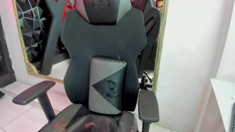 Darling online show from 05/11/26, 12:44