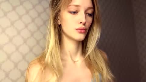 Snapshot of darlingdarinka chatting on 03/02/26, 06:25 D online show from 03/02/26, 06:25