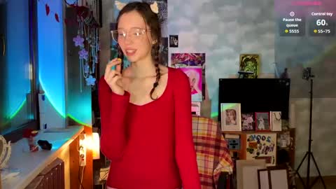 Snapshot of darlingdarinka chatting on 03/17/26, 05:49 D online show from 03/17/26, 05:49