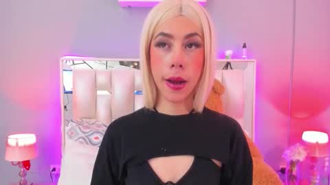 darlyn_tenderhot__ online show from 10/12/25, 11:15