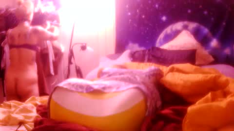 Snapshot of darnette_daisy chatting on 05/05/26, 06:10 darnette_daisy online show from 05/05/26, 06:10
