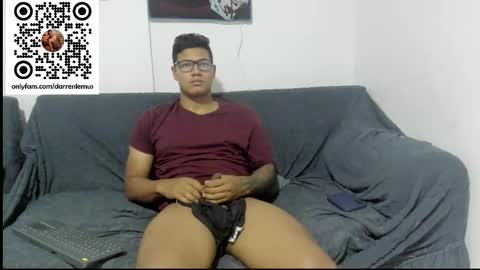 Snapshot of darren_lemus chatting on 10/21/25, 10:16 Darren lemus online show from 10/21/25, 10:16