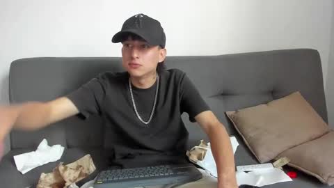 darsel_night online show from 11/22/25, 03:11