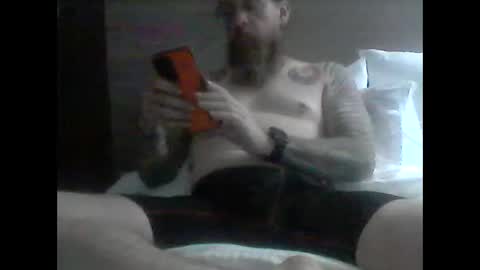 Snapshot of darthraider76 chatting on 11/04/25, 03:27 DarthRaider online show from 11/04/25, 03:27