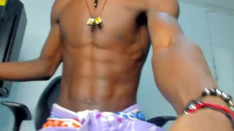 Snapshot of darwin_jhonson chatting on 12/12/24, 01:53 Darwin online show from 12/12/24, 01:53