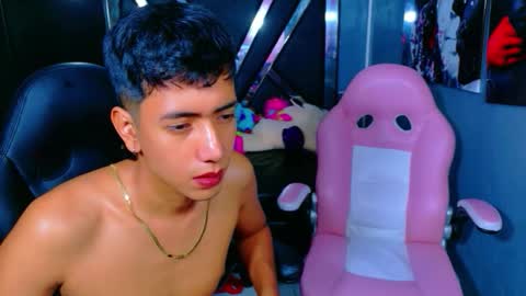 Snapshot of darwinandbrayan chatting on 11/15/25, 11:29 darwinandbrayan online show from 11/15/25, 11:29