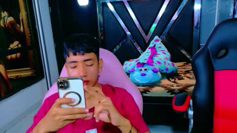 Snapshot of darwinandbrayan chatting on 11/19/25, 09:26 darwinandbrayan online show from 11/19/25, 09:26