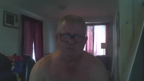 Snapshot of darwincock chatting on 12/14/24, 01:28 darwincock online show from 12/14/24, 01:28