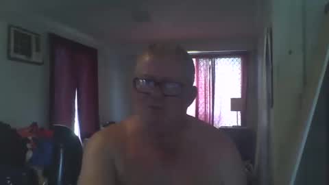 Snapshot of darwincock chatting on 12/15/24, 12:51 darwincock online show from 12/15/24, 12:51