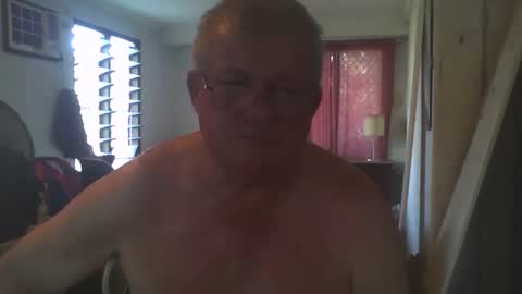 Snapshot of darwincock chatting on 09/19/25, 11:05 darwincock online show from 09/19/25, 11:05