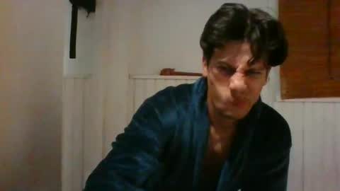 Snapshot of daryof chatting on 12/25/24, 11:20 Daryo Franco online show from 12/25/24, 11:20