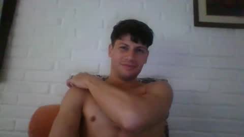 Snapshot of daryof chatting on 09/08/25, 04:17 Daryo Franco online show from 09/08/25, 04:17