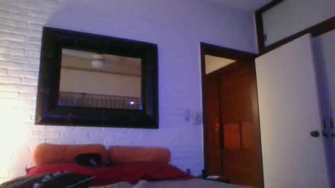 Snapshot of daryof chatting on 06/25/26, 01:16 Daryo Franco online show from 06/25/26, 01:16