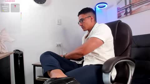 Dash online show from 11/21/25, 01:32