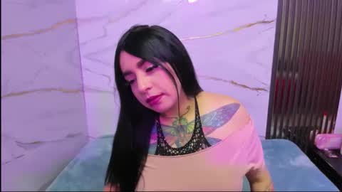 Snapshot of dashamiller_ chatting on 12/05/25, 01:09 dashamiller_ online show from 12/05/25, 01:09