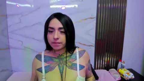 Snapshot of dashamiller_ chatting on 12/15/25, 12:42 dashamiller_ online show from 12/15/25, 12:42