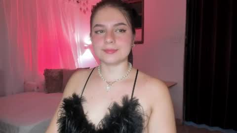 Snapshot of dashanovikov chatting on 05/25/26, 01:44 Dasha online show from 05/25/26, 01:44