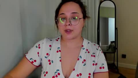 dashaprivet online show from 11/30/25, 11:47