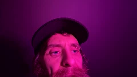 Snapshot of datitude chatting on 03/20/26, 09:36 datitude online show from 03/20/26, 09:36