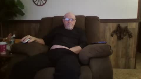 dave571960 online show from 12/30/24, 12:42