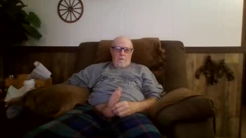 dave571960 online show from 10/05/25, 10:24
