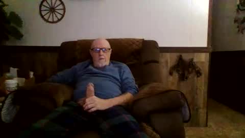 dave571960 online show from 11/28/25, 11:57