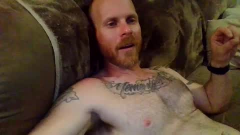 Snapshot of dave8404 chatting on 04/29/26, 05:30 Dave online show from 04/29/26, 05:30