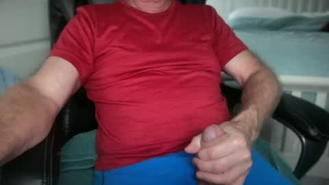 Snapshot of dave_bangswell chatting on 06/22/26, 03:58 Dave online show from 06/22/26, 03:58