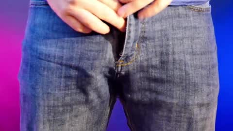 Snapshot of daveloam chatting on 04/15/26, 06:04 WhyNotDave online show from 04/15/26, 06:04