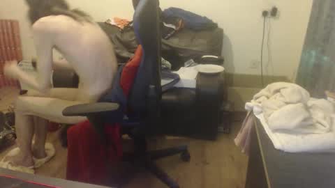 dave online show from 10/14/25, 09:04