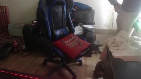 dave online show from 10/24/25, 11:17