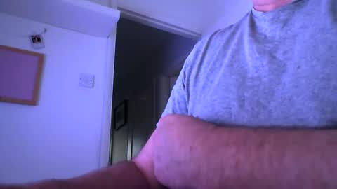 Snapshot of davesu12345 chatting on 02/10/25, 08:20 davesu12345 online show from 02/10/25, 08:20