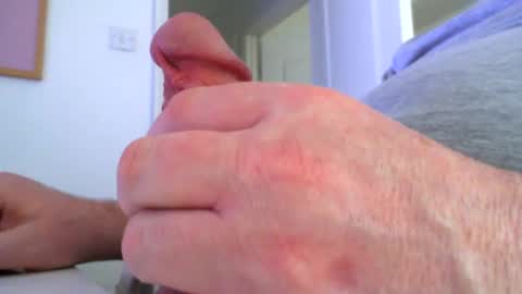 Snapshot of davesu12345 chatting on 02/24/25, 08:17 davesu12345 online show from 02/24/25, 08:17